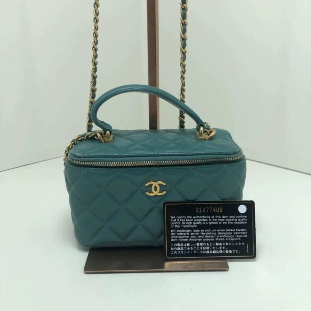 Chanel Women Pre-Loved Bag Very Good Condition